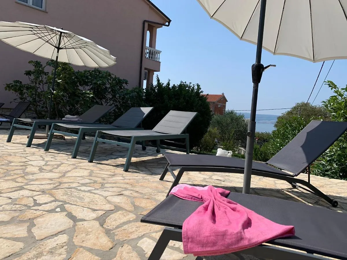 Apartments Ban Novi Vinodolski 0*,