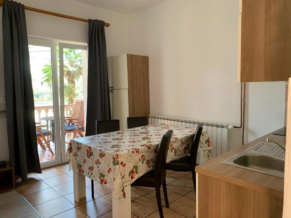 Apartments Ban Novi Vinodolski 0*,